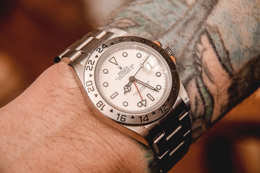 Tampil Kharismatik dengan Jam Rolex Explorer yang Menawan